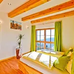 Almhaus In Bad St- Leonhard Im Lavanttal By Interhome בית נופש באד סנט לאונרד אים לבנטל