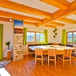 בית נופש Almhaus In Bad St- Leonhard Im Lavanttal By Interhome באד סנט לאונרד אים לבנטל